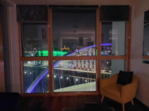 Stunning 1 bedroom apartment overlooking the Clyde